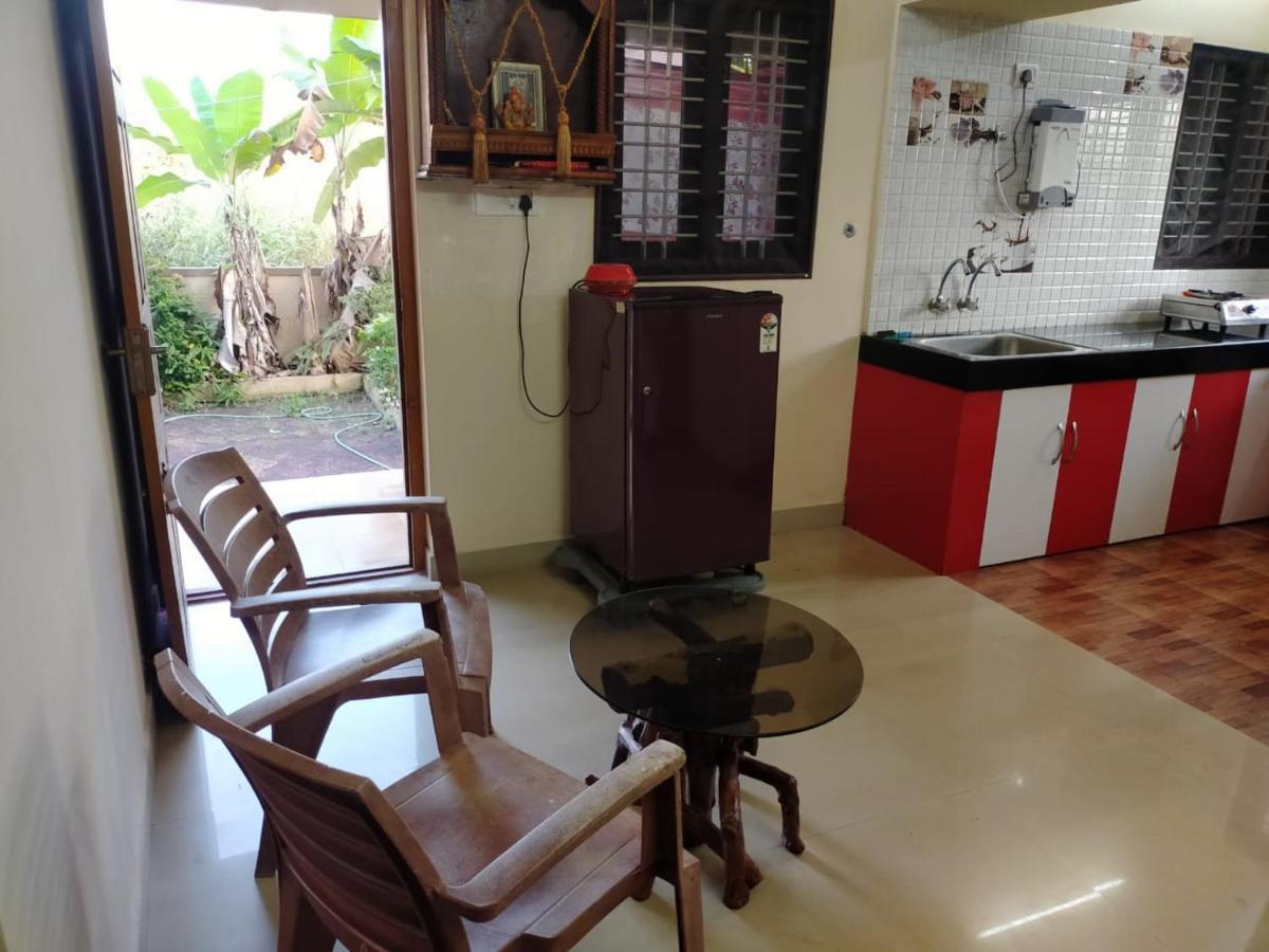 Maanyatha Home Stay Manipal Luaran gambar
