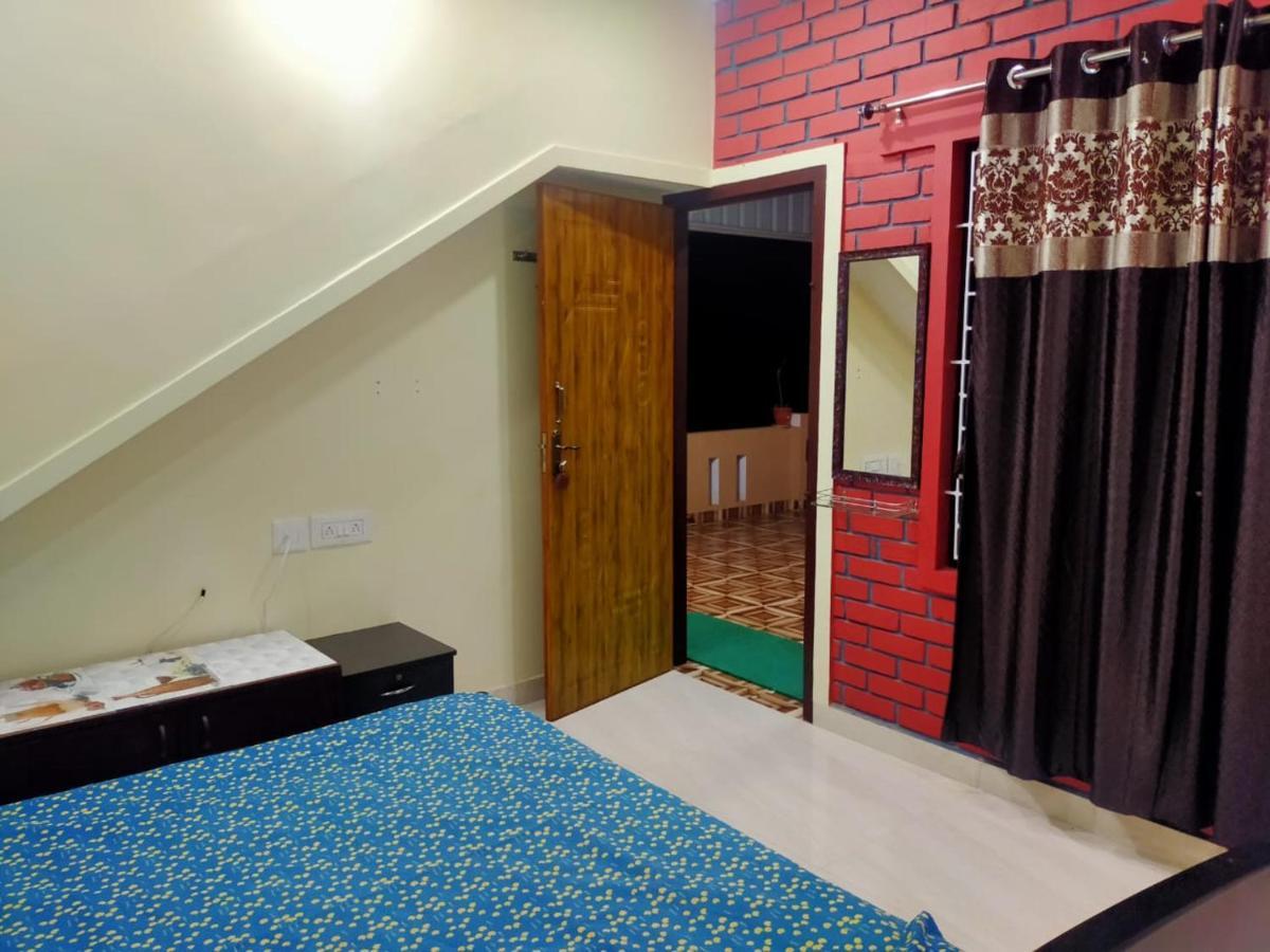 Maanyatha Home Stay Manipal Luaran gambar