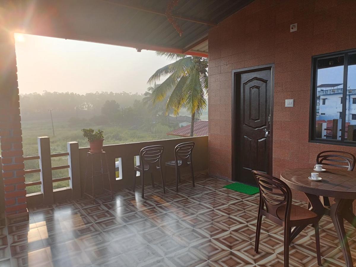 Maanyatha Home Stay Manipal Luaran gambar