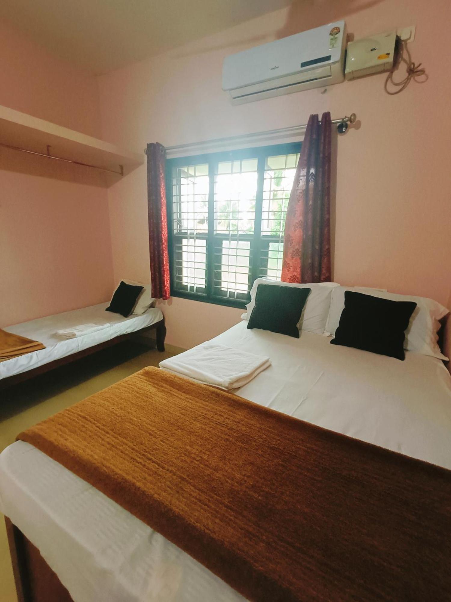 Maanyatha Home Stay Manipal Bilik gambar