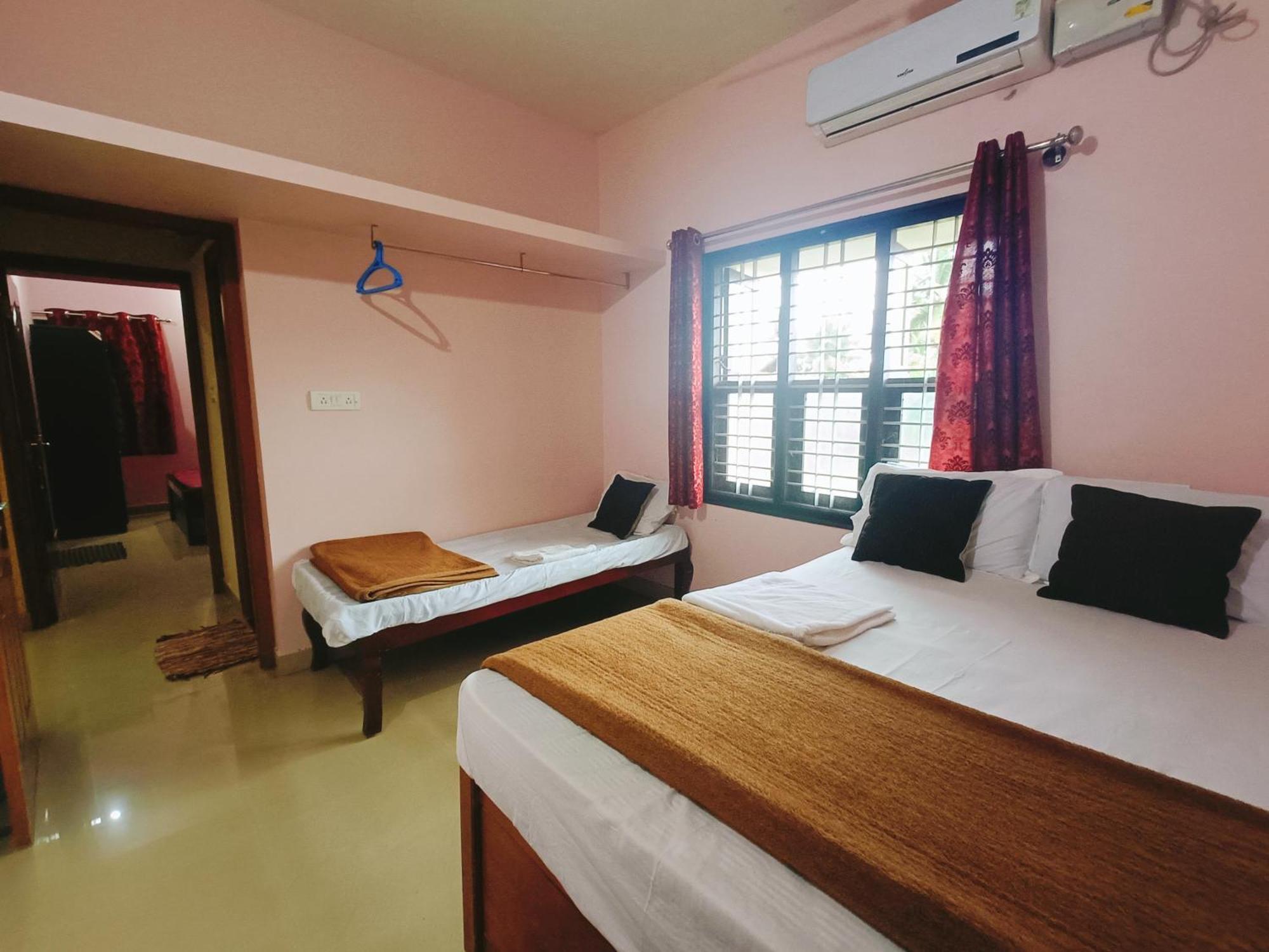 Maanyatha Home Stay Manipal Bilik gambar